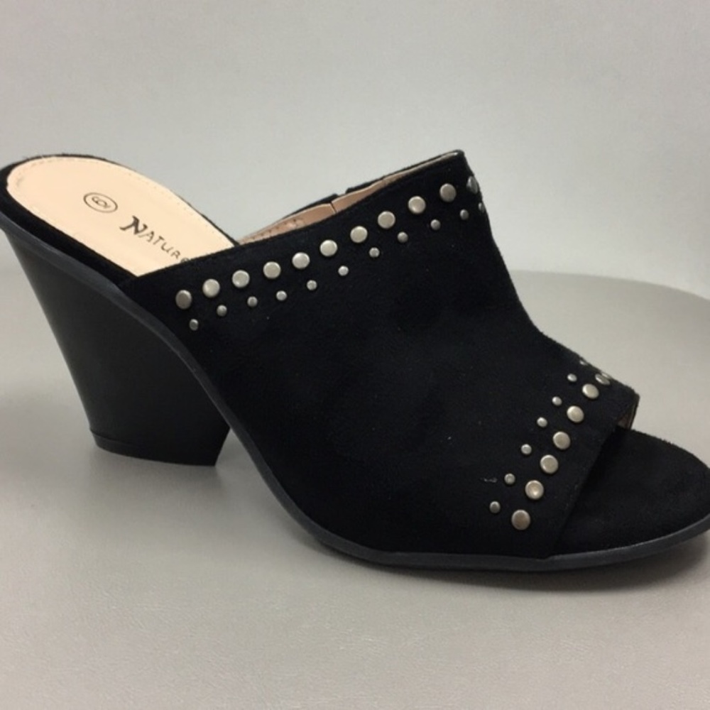 Nature Breeze  Suede Clog